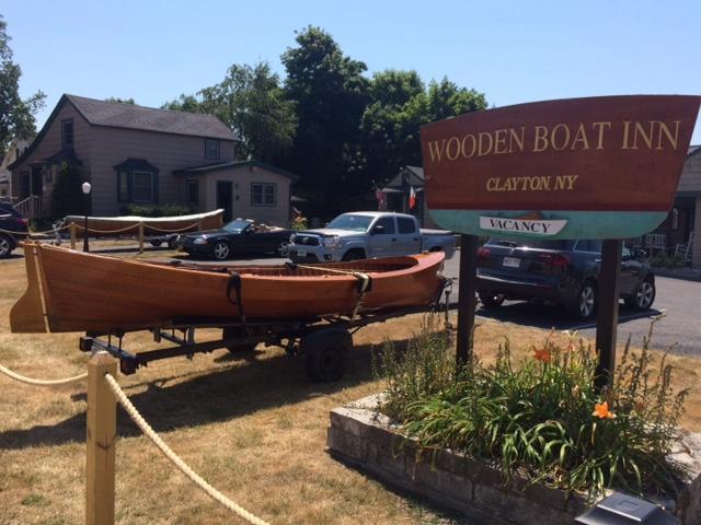 קלייטון Wooden Boat Inn מראה חיצוני תמונה